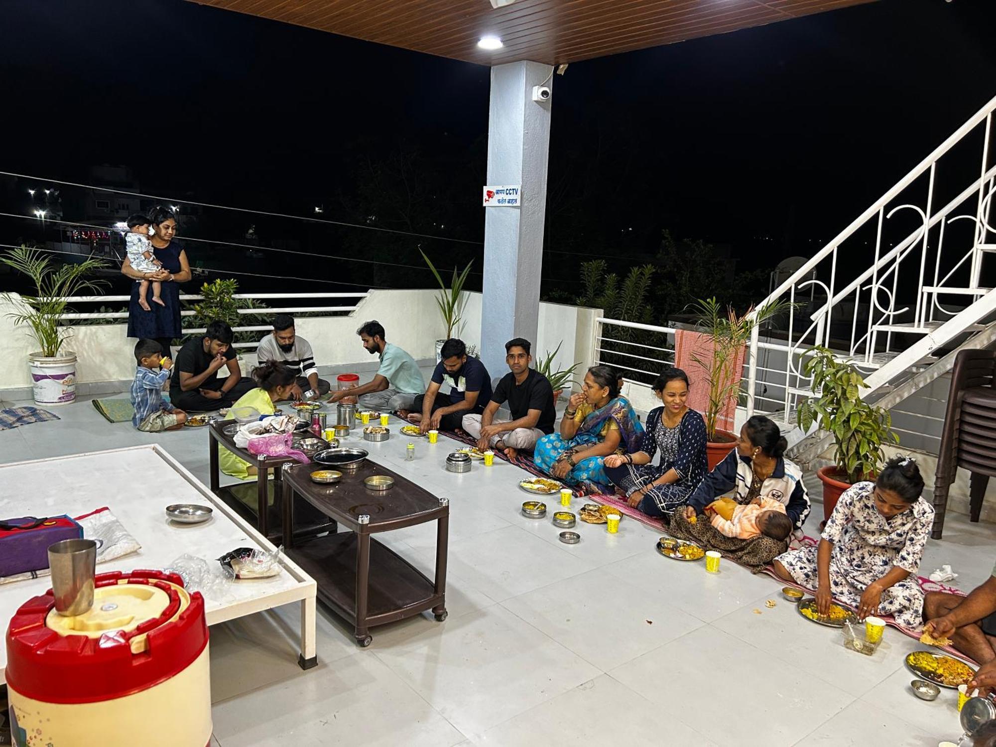 Vatavriksha Guest House,Akkalkot Akalkot Esterno foto