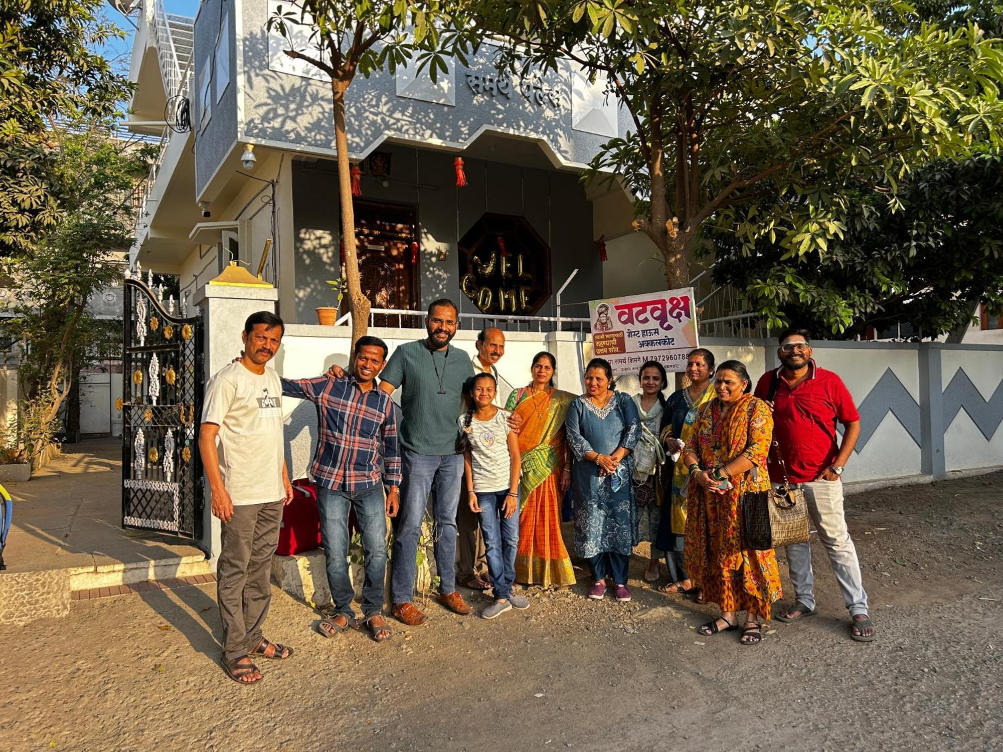 Vatavriksha Guest House,Akkalkot Akalkot Esterno foto